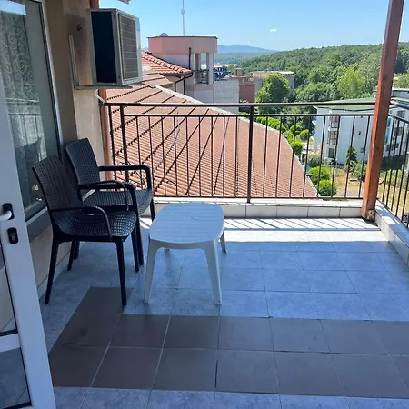 Guest Hause Eren بيت ضيافة *